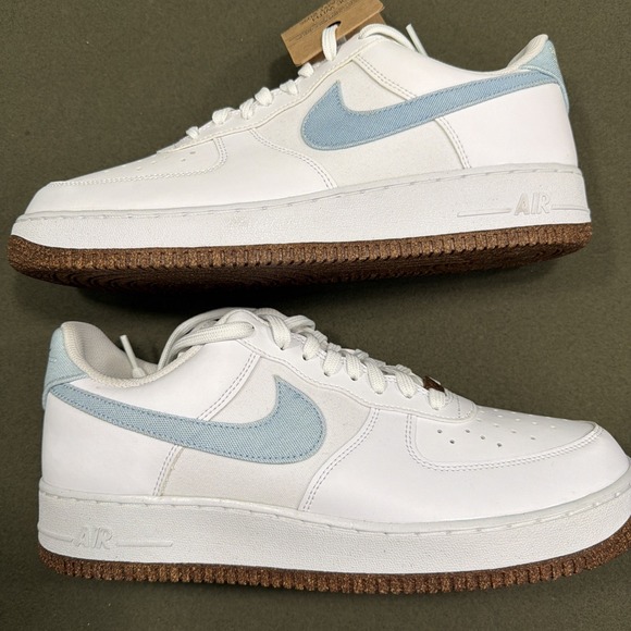 BRAND NEW Nike Air Force 1 \'07 LV8 Indigo CZ0338-100 Size 11.5 Authenticated! DS main image 5